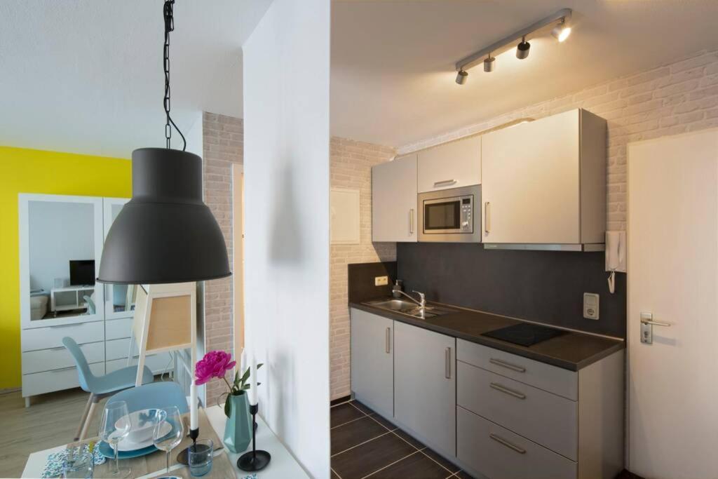 Exklusives Apartment Inklusive Netflix Und Parkplatz 카를스루에 외부 사진